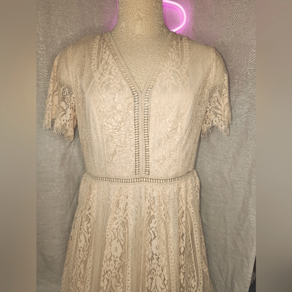 Elegant FULL LENGTH LACE DRESS